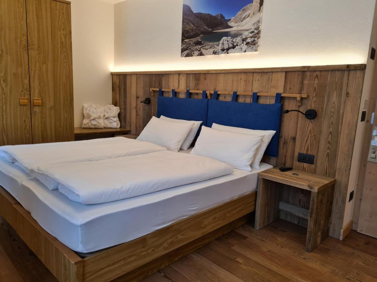 Hotel Piedibosco 모에나 외부 사진